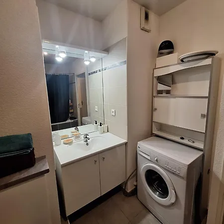 Beau T3 A Montpellier, 2 Chambres, 4 Personnes, Wifi, Parking *